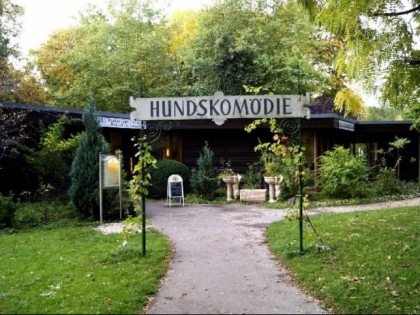 Photo: Hundskomodie